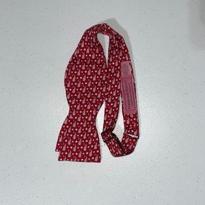 Vineyard vines American flag whale bow tie